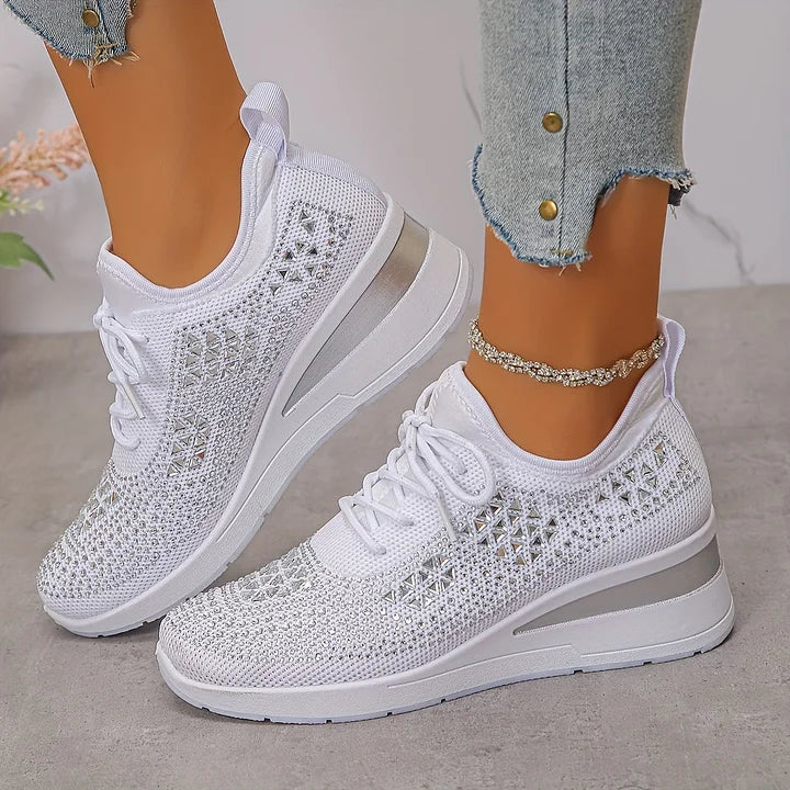 Giselle – Baskets conçues pour la marche, ornées de strass scintillants