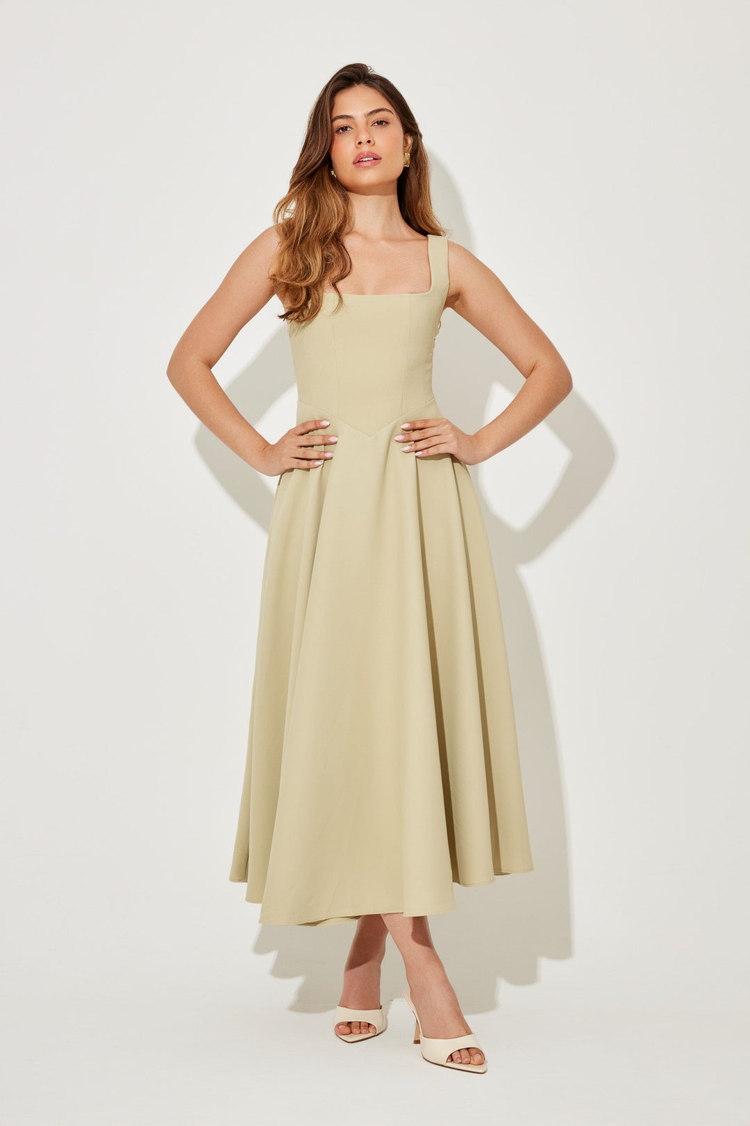 Amelia™ | Robe Midi Flottante Intemporelle