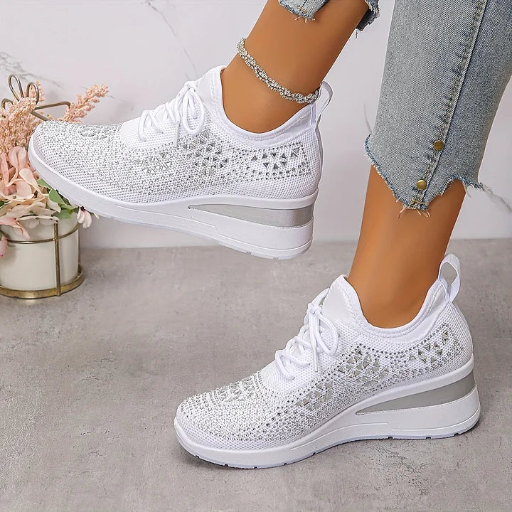 Giselle – Baskets conçues pour la marche, ornées de strass scintillants